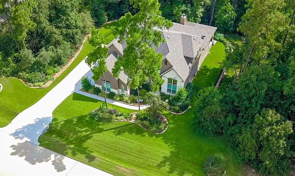 This angle really captures the grandeur of 11011 Branch Creek Court.