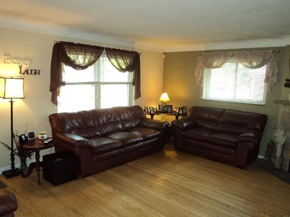 2nd image of 3600 Glaser Dr