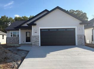 943 Enclave Ct, De Pere, WI 54115