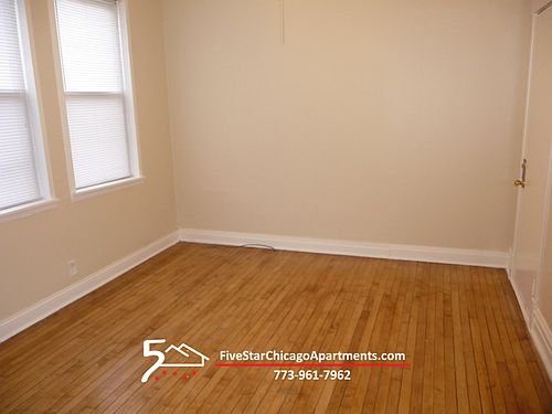 5th image of 3552 W Belmont Ave #2R