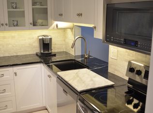 5280 Las Verdes Cir APT 121, Delray Beach, FL 33484