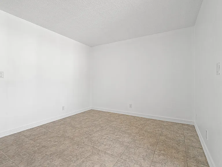 769 SE 1st Way — Photo 27