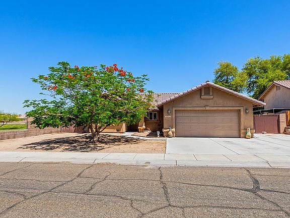 2nd image of 10342 E 39th Pl