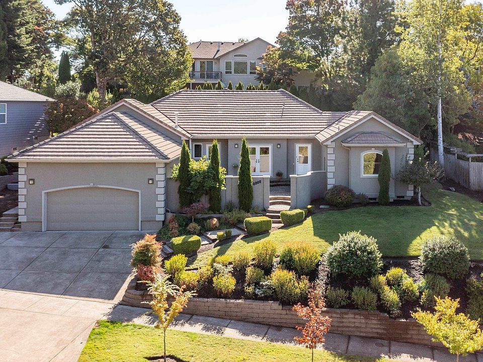 1st image of 3559 NW Glenridge Dr