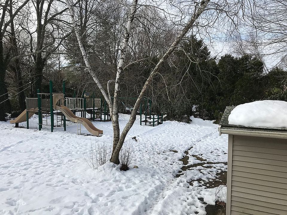2nd image of 19 Willis Rd