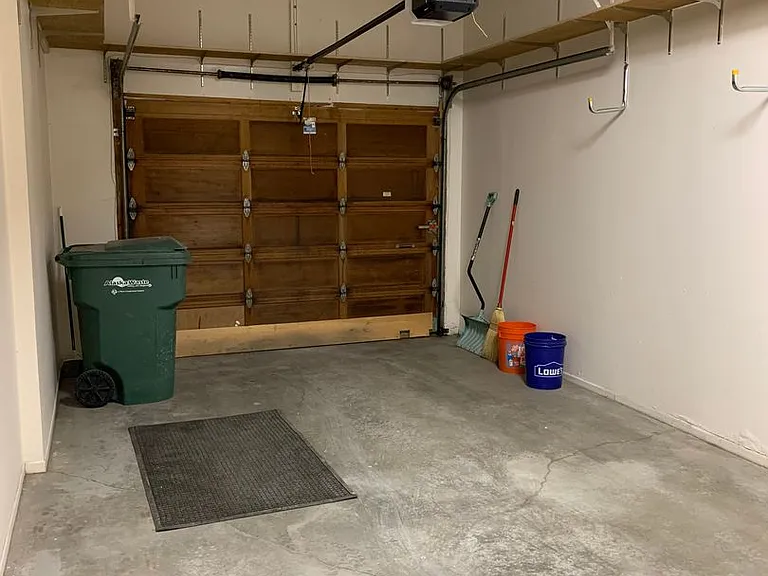 3401 Lakeshore Dr — Photo 27