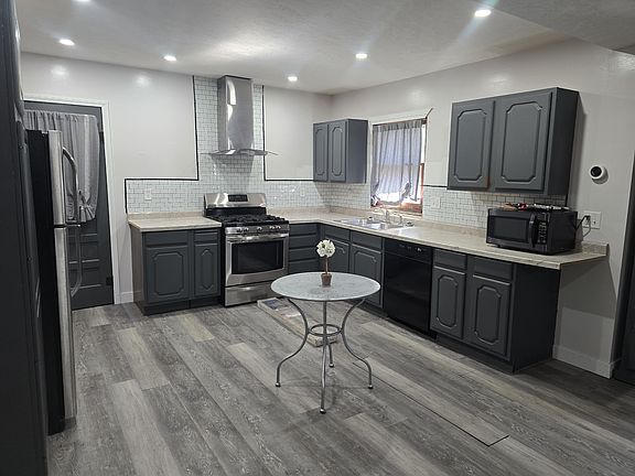 5th image of 608 N Gibson St