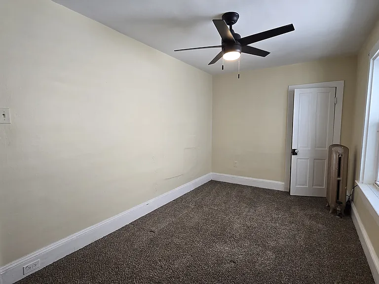 Bed 2 (2nd Floor)