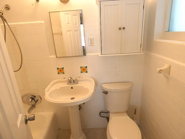 644 NE 16th Ave #1 — Photo 11