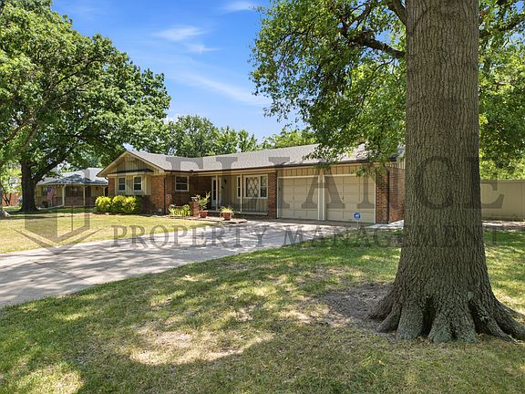 3rd image of 8115 E Mockingbird St