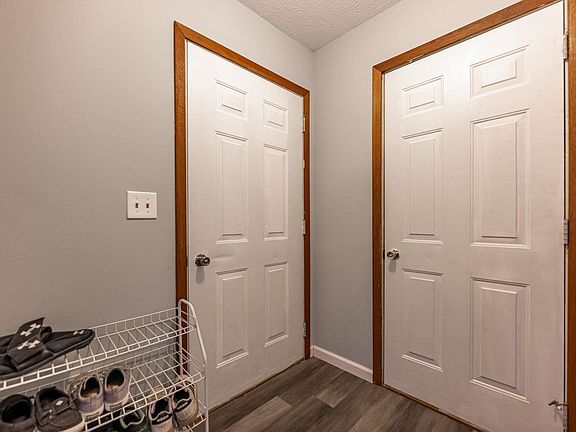 3rd image of 143 Liverpool Dr SE