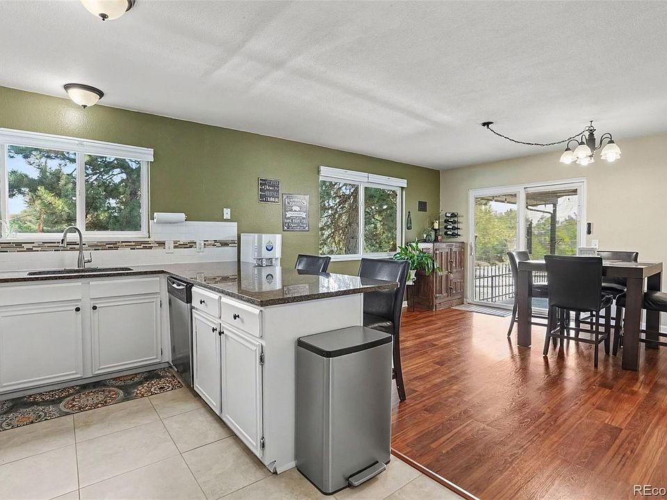 1st image of 986 Welch Court