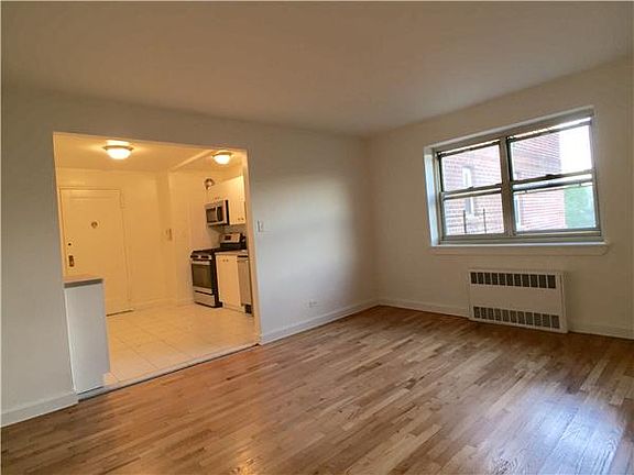 3rd image of 13509 83rd Ave APT 6D
