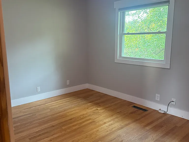 14005 Jennifer Rd — Photo 7