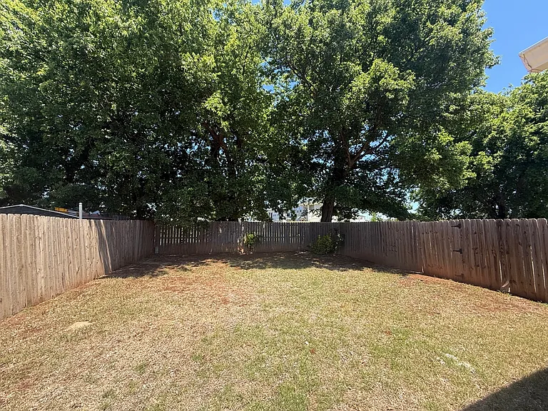 1015 W Swan Lake Ct — Photo 35