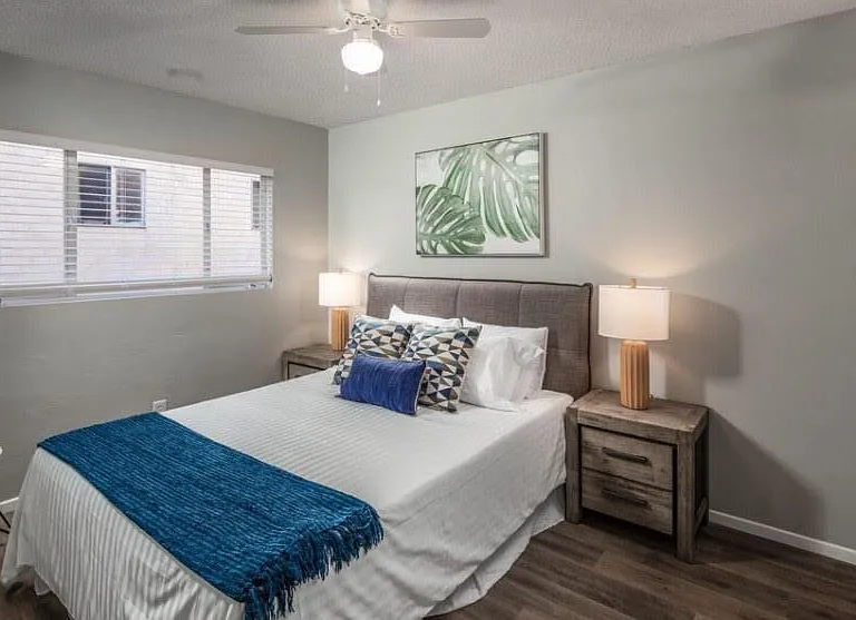 4479 Menlo Ave — Photo 8