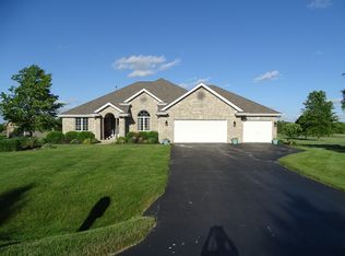 2381 Malmaison, Belvidere, IL 61008