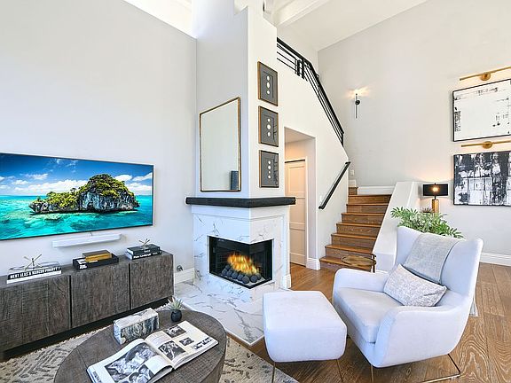 3rd image of 16 Mansera Pl