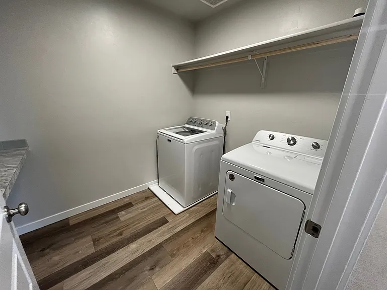 1209 W Davenport St — Photo 25