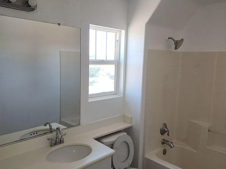 15280 Alexandria St — Photo 13