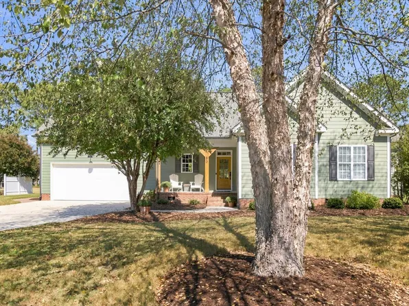 80 Adams Pointe Ct, Angier, NC 27501