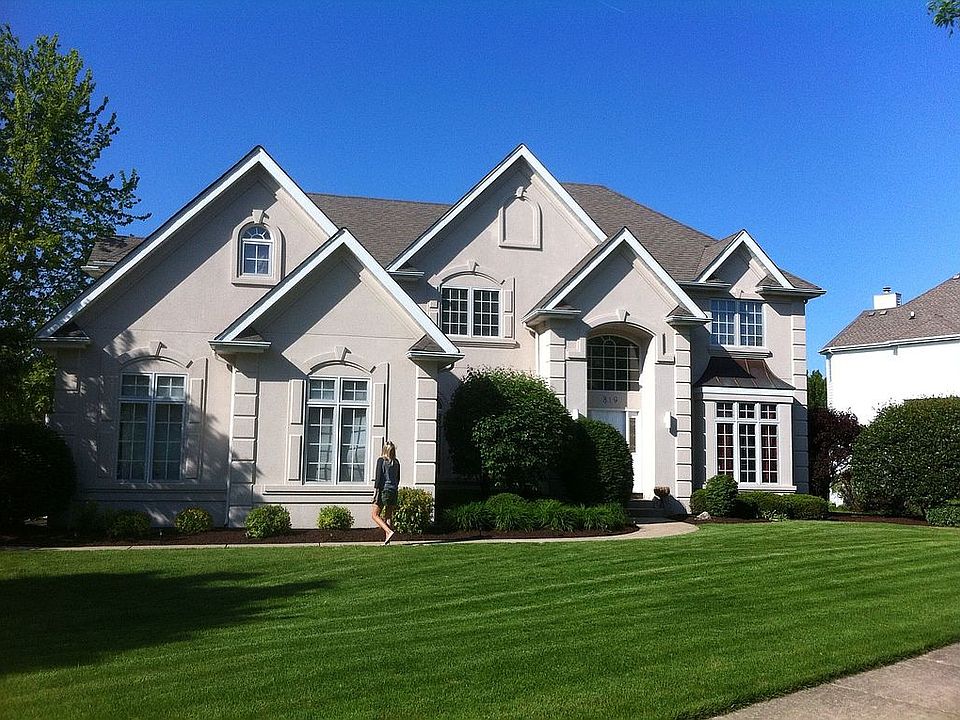 2nd image of 819 Alamosa Ct