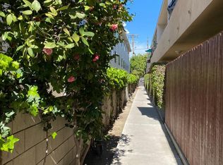 15556 Vanowen St APT 24, Van Nuys, CA 91406