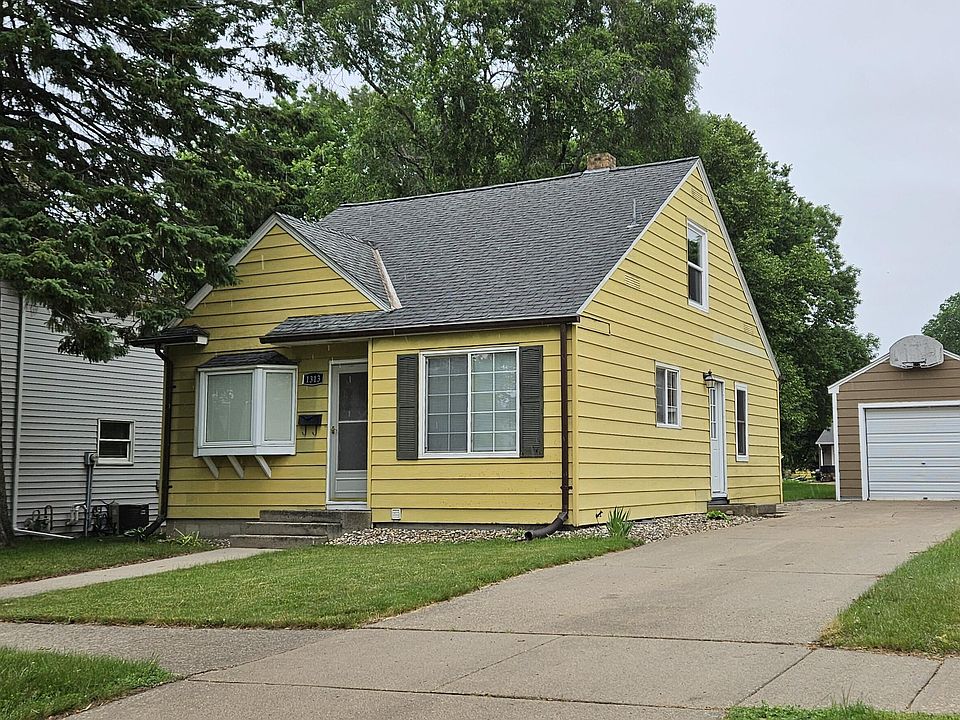 1st image of 1313 2nd St
