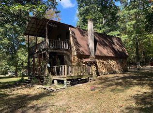 72 Crossing Ln, Holladay, TN 38341