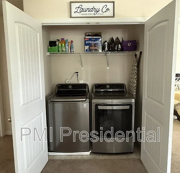 7044 Hepworth Dr — Photo 16