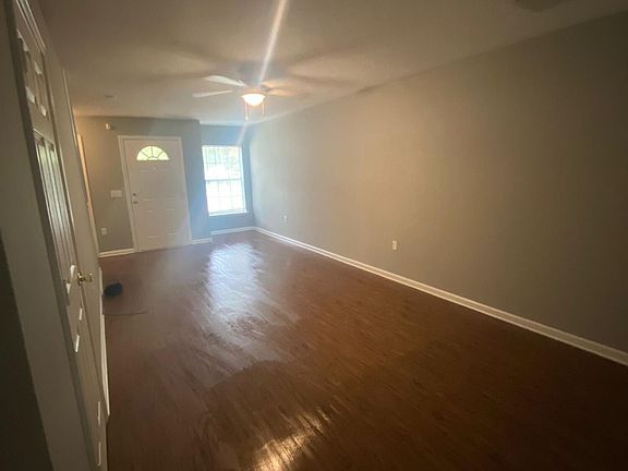 3rd image of 8465 McGirts Village Ln