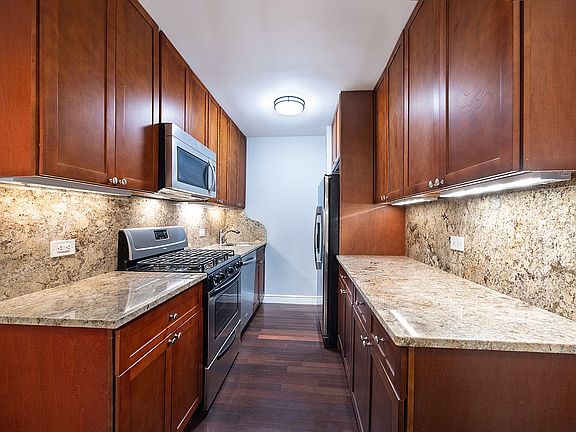 3rd image of 61 W 62nd St APT 12F