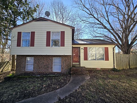 3rd image of 7113 Senn Way