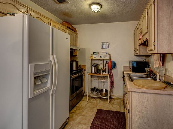 4th image of 5541 Emerald Hills Dr