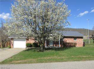 413 Fay Ave, Saint Marys, WV 26170