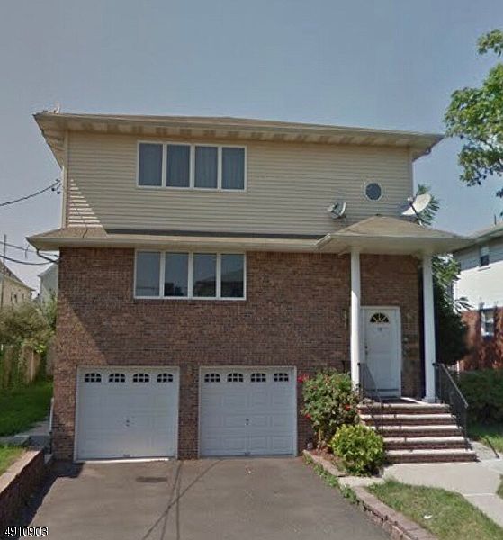 1st image of 17 Banta Ave
