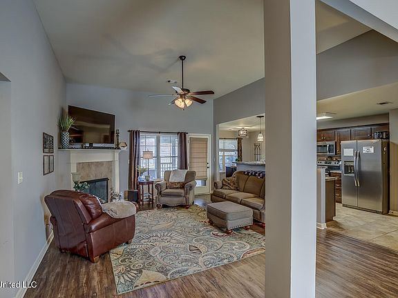 4th image of 3074 Bramble Crest Dr