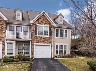 2 Peach Tree Ln, North Haledon, NJ 07508
