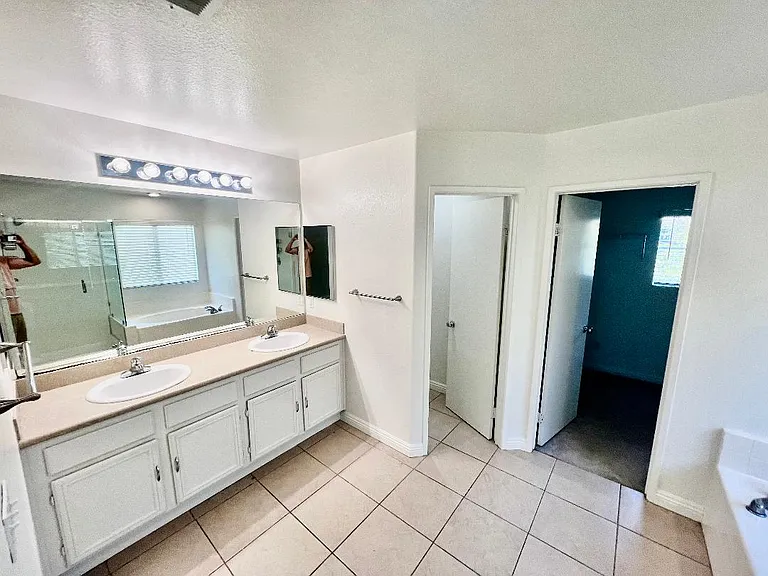 262 Glendale Ave — Photo 8