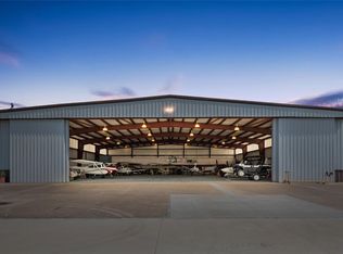 5519 W Arcola Airport, Rosharon, TX 77583