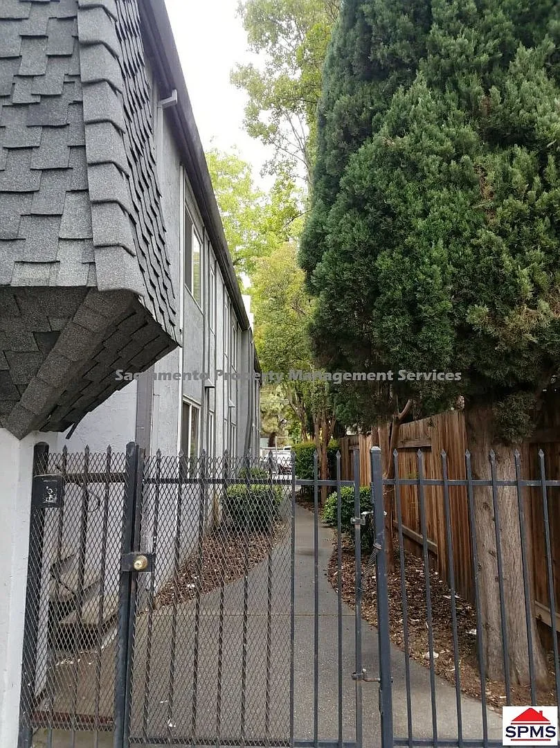 ham1715 — Photo 1