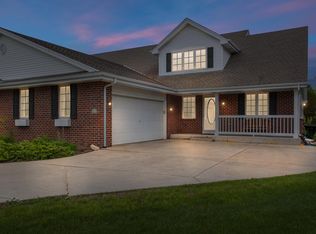 W204S8338 Pasadena Dr, Muskego, WI 53150