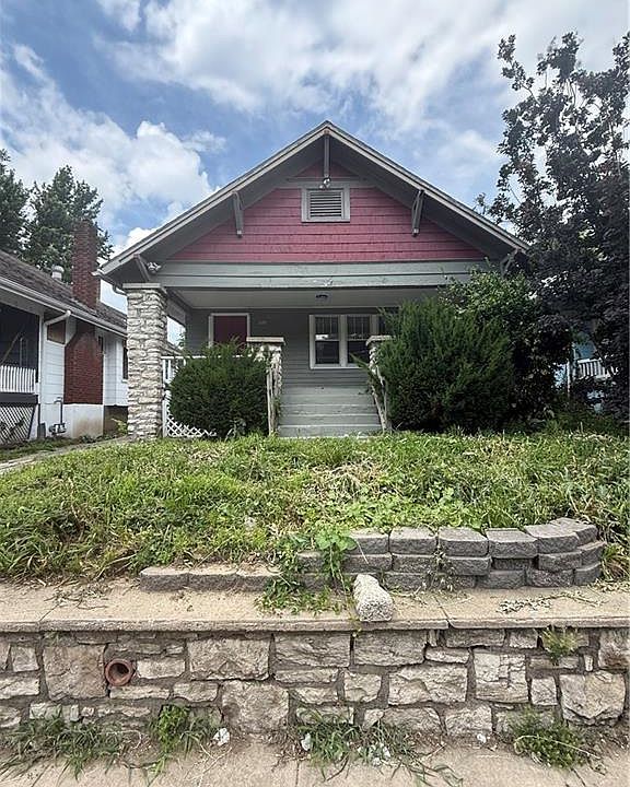 1st image of 1220 S Ash Ave