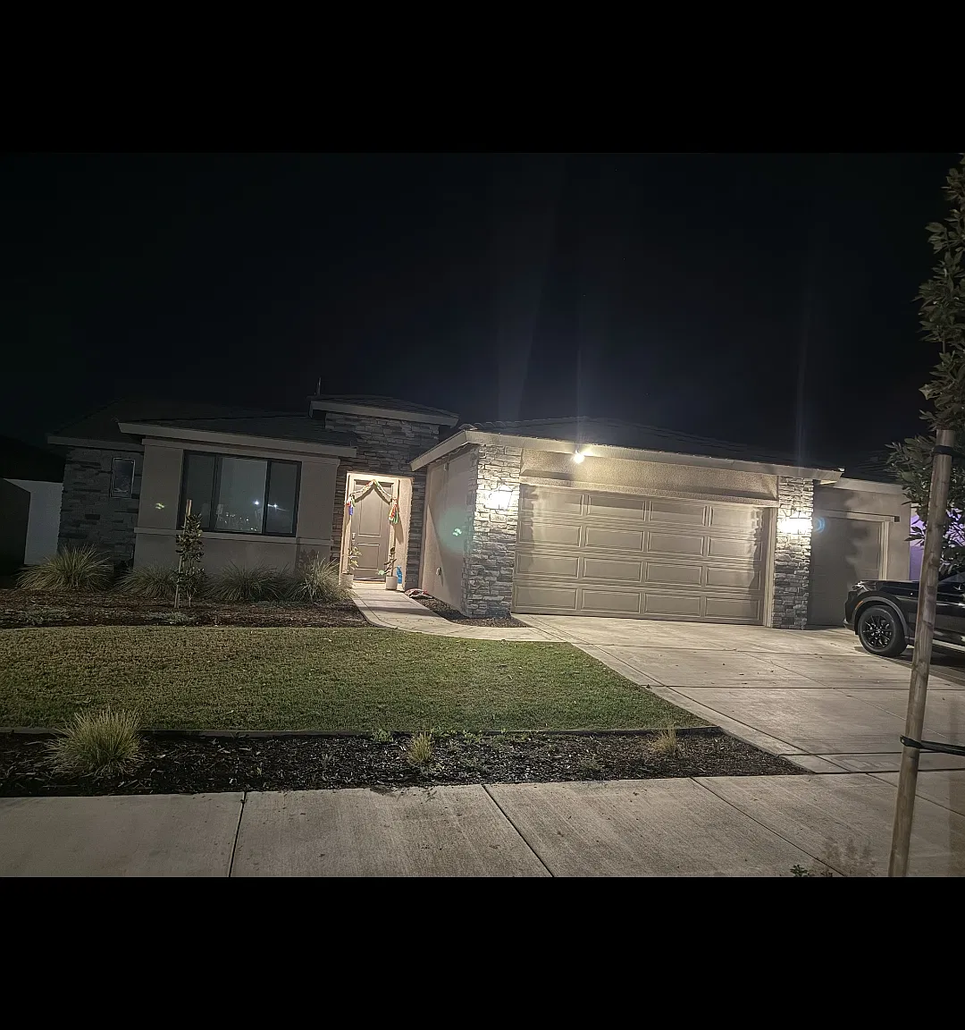 4 bed, 2141 sqft, $3,300 — Photo 1