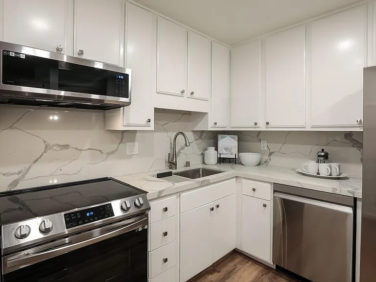 49 Showers Dr #J219 — Photo 6