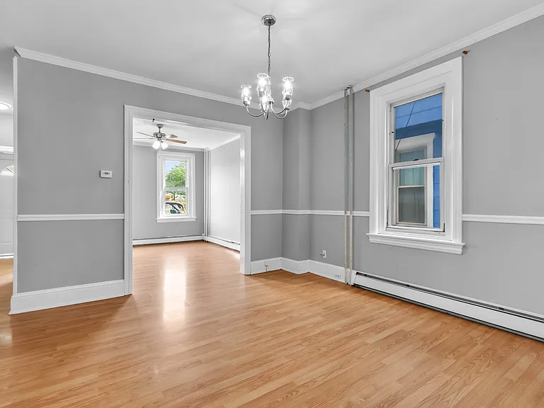 227 E Garrison St #1 — Photo 7