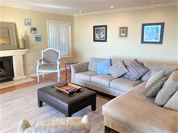 3rd image of 252 Dolphin Cove Ct