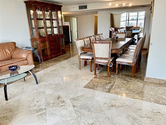 3rd image of 230 174th St APT 819