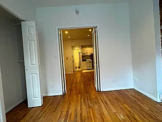 Rented by KNOCKKNOCK LLC