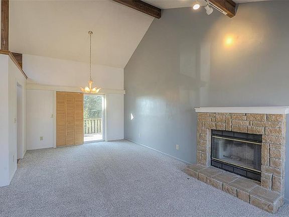 4th image of 14406 Craig Ave